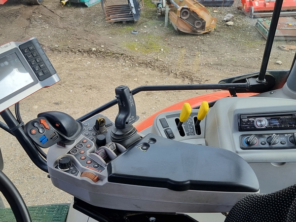 Chris Atkin & Son Ltd - Kubota M7151 Premium